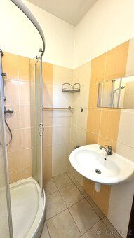 Nabízím k pronájmu byt 3+1 ve 2NP bytového domu s vlastním p