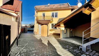 Nabízím pronájem MENŠÍHO podkrovního bytu 1+Kk v klidné ulič