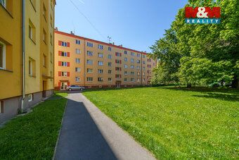 Nabízíme k prodeji útulný byt 2+1 v panelovém domě v centru 