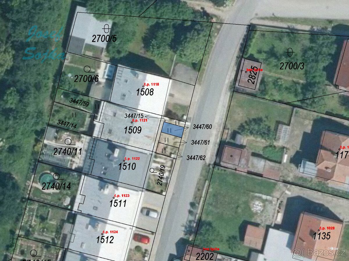 Nabízíme k prodeji parkovací stání na ul. Lesní, Rosice. Par