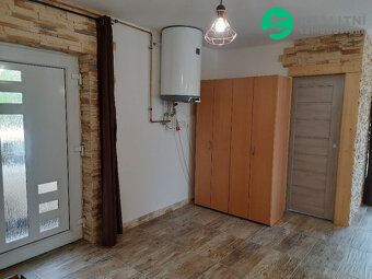 Nabízíme Vám ke koupi bungalov, bezbariérový zděný rodinný d