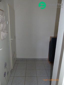 Exkluzivně Vám nabízíme pronájem bytu 1+1 s balkonem v cihlo