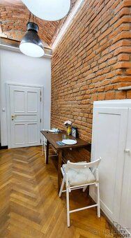 Nabízíme k pronájmu krásný byt 1+1 o velikosti 31,7 m², kter
