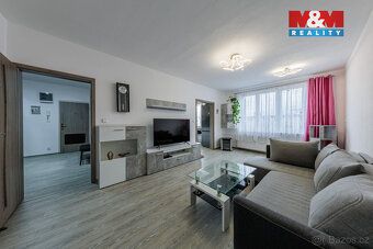 Nabízíme k pronájmu světlý byt o celkové ploše 67,9 m² včetn