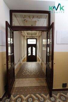 Nabízíme k prodeji prostornou garsoniéru o výměře 50 m² po k