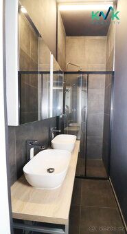 Nabízíme k prodeji prostornou garsoniéru o výměře 50 m² po k