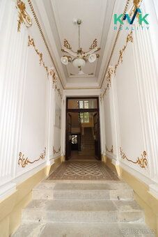 Nabízíme k prodeji prostornou garsoniéru o výměře 50 m² po k
