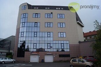 Nabízíme k pronájmu lukrativní kanceláře v Havířově U Stromo