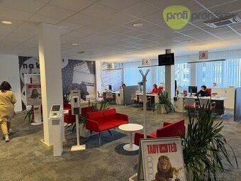 Nabízíme k pronájmu obchodní prostor o výměře cca 42,5 m² v 
