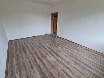 Nabízíme k dlouhodobému pronájmu byt 2+1 o užitné ploše 49 m