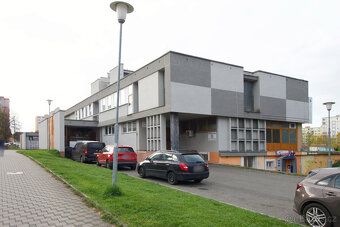 Na pronájem obchod v OC Volha v ulici Karla Steinera v Plzni