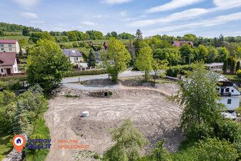 Velký stavební pozemek 4 488 m2 s potenciálem kousek od Šter
