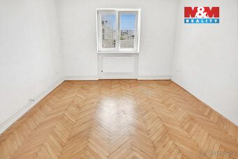 Nabízíme k pronájmu byt o dispozici 2+1 po částečné rekonstr