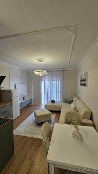 Moderní apartmán 1+1 se soukromou zahradou v oblíbeném rezid
