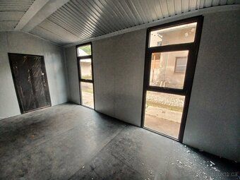 Prodám zahradní domek velikosti 3x6m. Stěny sendvičové panel