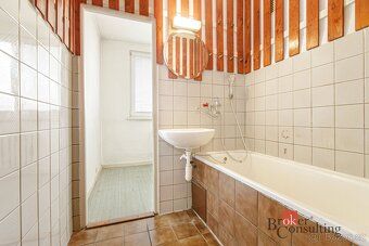 Převod dr. podílu, byty/3+1, 73 m2, Mjr. Nováka 1306/11, 700