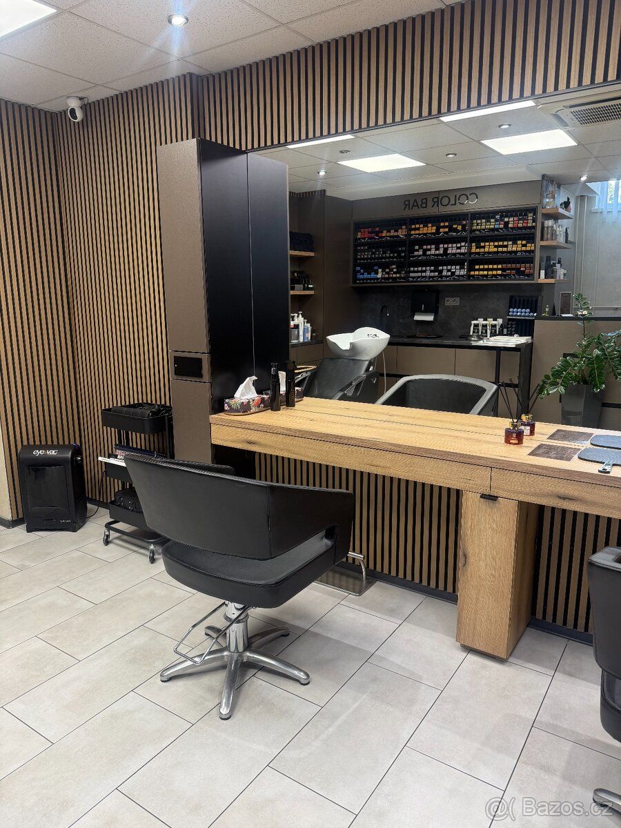 ✨ HLEDÁME NOVÉ KOLEGY DO MODERNÍHO SALONU! ✨
Do našeho krásn