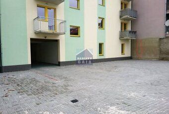Pronájmu cihlovou garáž v Prostějově na ul Letecká vedle FTL
