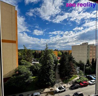 Nabízíme vám k prodeji útulný byt 2+kk (47 m²) s lodžií a ko