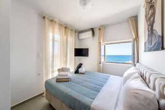 Relax Properties nabízí k prodeji moderní dvoupodlažní vilu 