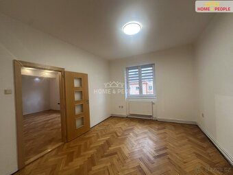 cena je včetně právního servisu a provize RK, Zprostředkujem