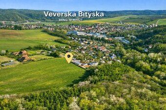 Prodám hezký zasíťovaný pozemek na výstavbu RD o výměře 720 