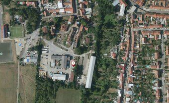 Cena: 25 000 kč / měsíc + DPH Provize ve výši jednoho nájemn