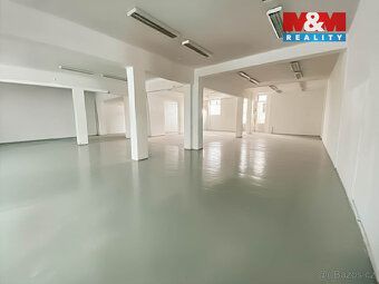 Nabízíme možnost pronájmu komerčního prostoru o vel. 500 m² 