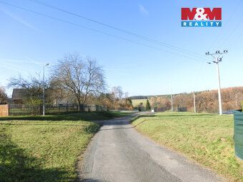 Nabízíme k prodeji prostorný a světlý byt 2+1 o užitné ploše