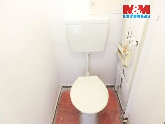 Nabízíme k prodeji prostorný a světlý byt 2+1 o užitné ploše