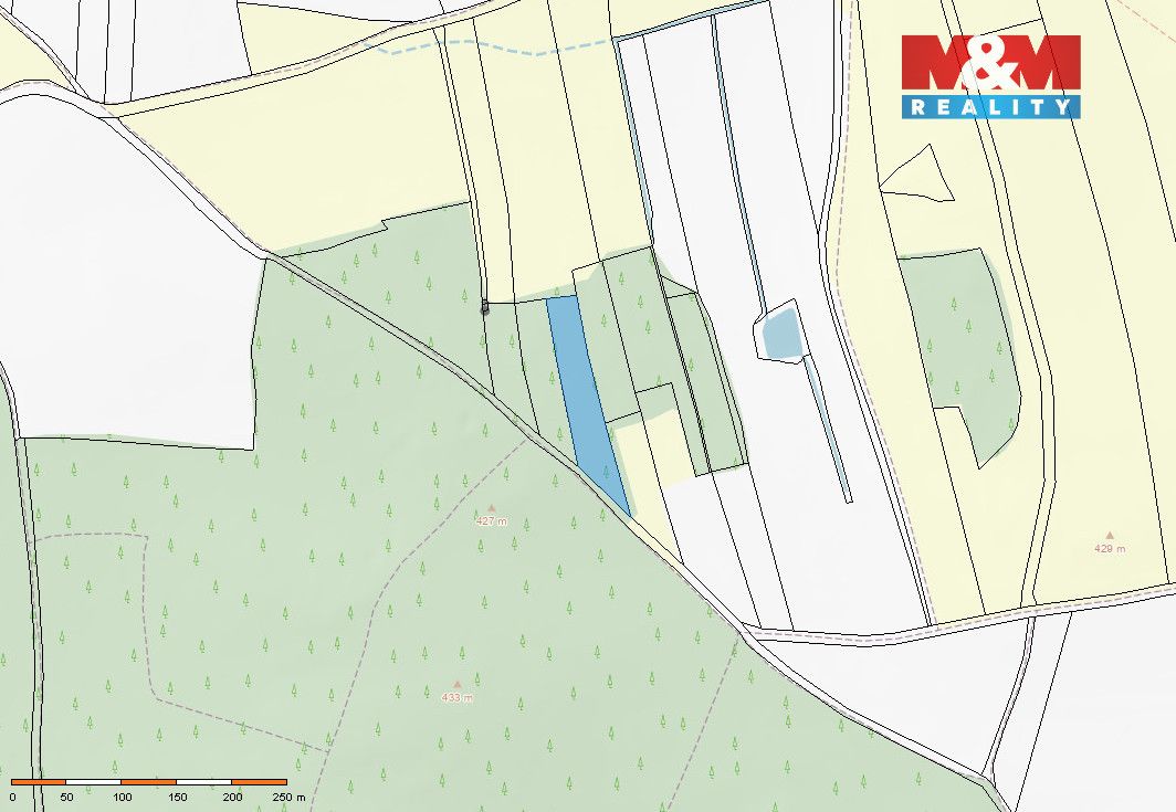 Prodej lesního pozemku o celkové výměře 5564 m2. Po hranici 
