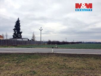Nabízíme k prodeji pole o výměře 6153m2. Pozemek je hned ved