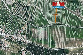 Prodej pozemku o výměře 344 m2 v katastru obce Vracov. Jedná