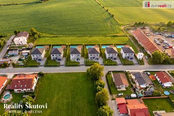 , Nabízíme k prodeji stavební pozemky v obci Bezděkov u Pard