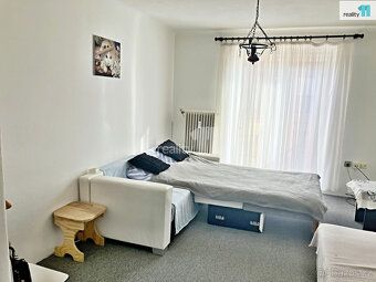 Cena včetně provize, právního a realitního servisu., Reality