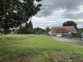 Nabízíme k prodeji pozemek o celkové výměře 219 m² nacházejí