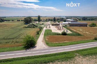 V lokalitě Skalice u Hradce Králové nabízíme k prodeji výjim