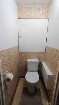 Nabízíme k prodeji prostorný byt 4 +1, nacházející se v klid