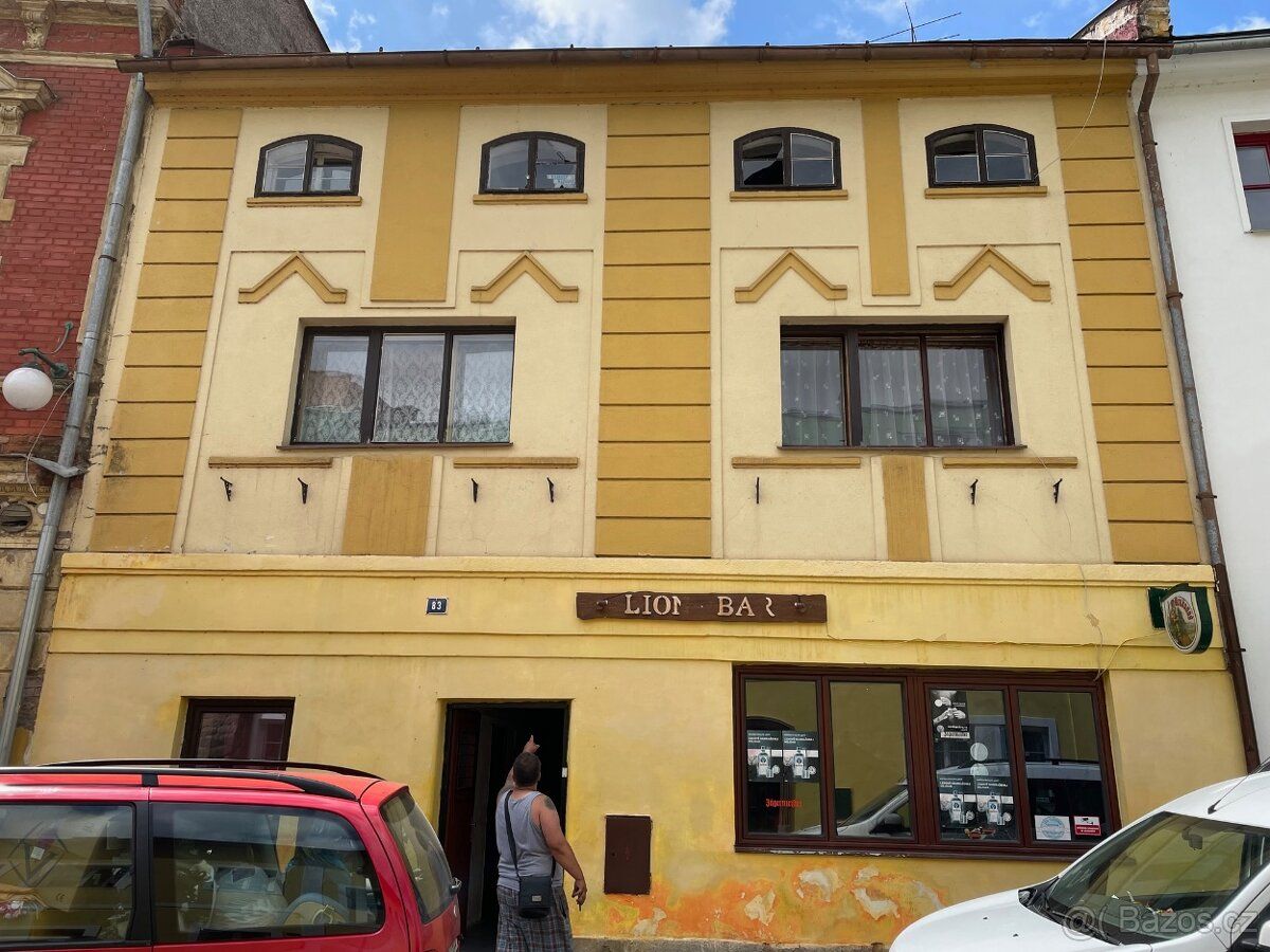 Nabízíme pronájem zavedené restaurace v Hostinném U Lva. Náj