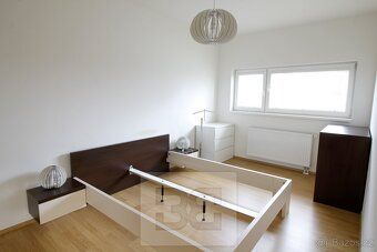 Ev.č. N09363 Exkluzivně nabízíme k pronájmu krásný, světlý a