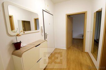 Ev.č. N09363 Exkluzivně nabízíme k pronájmu krásný, světlý a