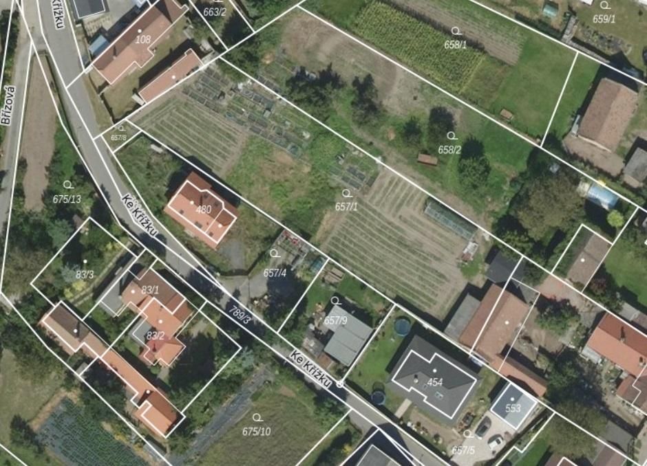Ráda Vám představím tento pěkný stavební pozemek v klidné čá