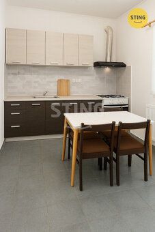 Nabízím k pronájmu byt o dispozici 2+1 a výměře 64 m2, který