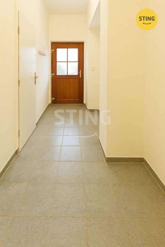 Nabízím k pronájmu byt o dispozici 2+1 a výměře 64 m2, který