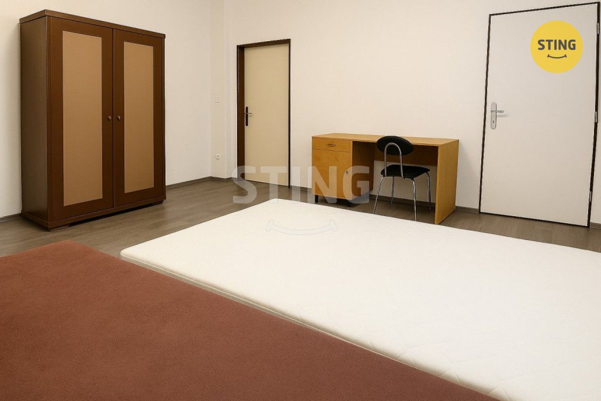 Nabízím k pronájmu byt o dispozici 2+1 a výměře 64 m2, který