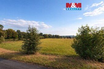 Nabízíme k prodeji soubor pozemků vedených v katastru nemovi