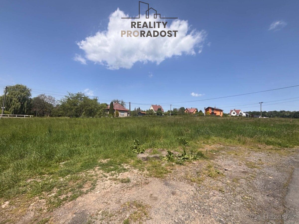 Ve výhradním zastoupení Vám nabízím krásnou a rovinatou stav