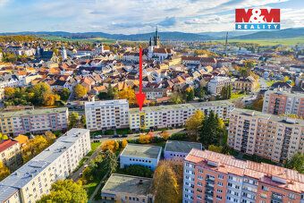 Nabízíme k prodeji prostorný byt 2+1 o velikosti 65 m² (včet