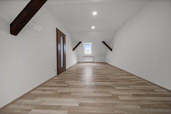 Prodej prostorné půdní nástavby 4+kk, 138 m² – Brno Husovice