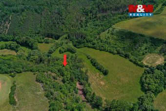 Nabízíme k prodeji soubor 3 parcel o celkové ploše 10 644 m2